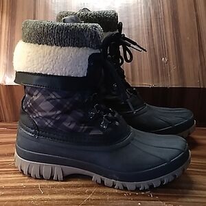 Storm by Cougar 6 snow winter lace up boots 👢